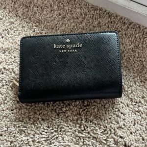 NWT Kate spade bifold wallet
